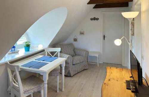 Suddorf Apartment | Cozy Hüs Sanskiin Ferienwohnung with Family-Friendly Perks