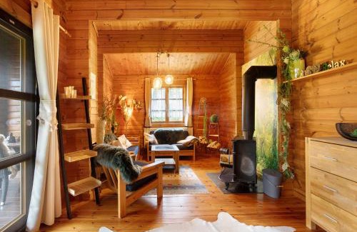 Hayingen House | Discover Hüssli Numero 1: Pet-Friendly Retreat with Pool