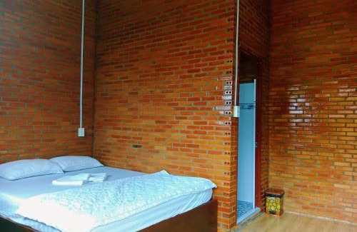 Quan Tom Hotel | Exceptional HOMESTAY HƯƠNG RỪNG: Child-Friendly Retreat