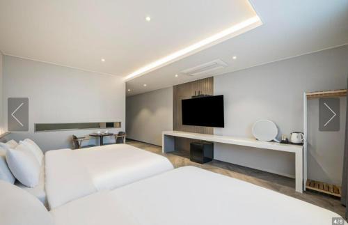 Gyeongju Hotel | Discover H Avenue Gyeongju Near Bulkuk Temple with Spa