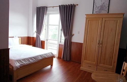 Phuong Villa | Pet-Friendly H.Flower Villa: Perfect for Family Getaways