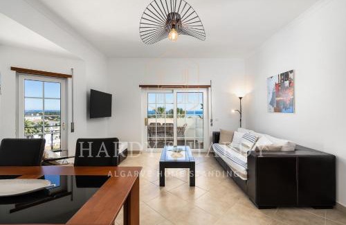 Telheiro Apartment | H&H Amazing Apartment with Panoramic Sea Views & Pool