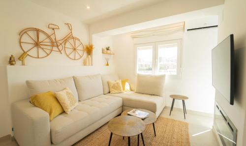 Camino de Ronda Apartment | Experience H&H Suite Mirador de Granada with Alhambra Views