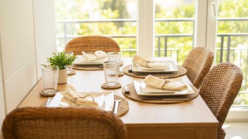 Camino de Ronda Apartment | Experience H&H Suite Mirador de Granada with Alhambra Views