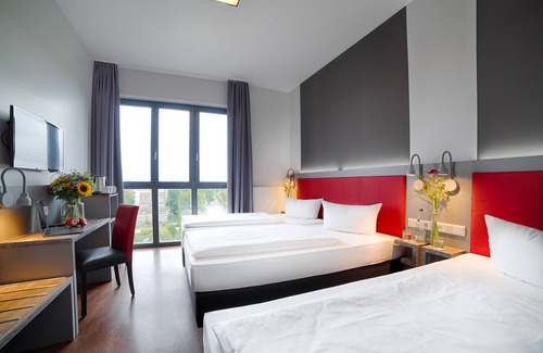 Gesundbrunnen Hotel | Discover H+ Hotel 4 Youth Berlin Mitte - Rated 8.6/10