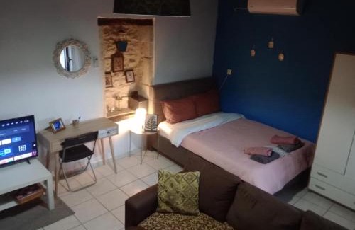 Margarites House | Pet-Friendly H&M Prive Home Margarites with Ocean Views