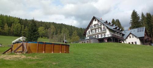 Rokytnice nad Jizerou Apartment | Inviting H&P Apartmán Rokytno 6 with Pool and Family Features