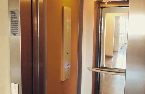 Brasov Apartment | Budget-Friendly H Studio: Pet Friendly & Family Amenities