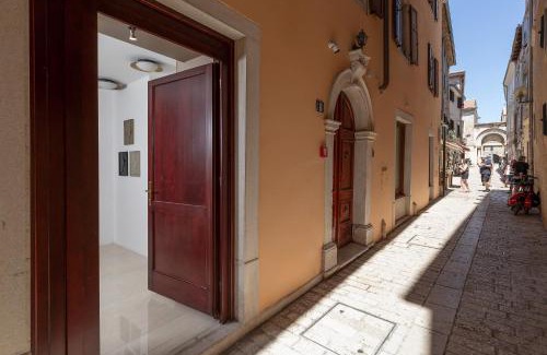 City Center Bed & Breakfast | H - Suites