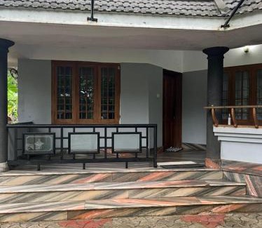 Nilambur House | Budget-Friendly H Villa: Family-Friendly Stay Awaits