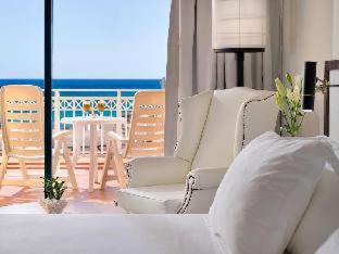 Bahia Calma Hotel | Relax at H10 Playa Esmeralda - Adults Only with Ocean Views