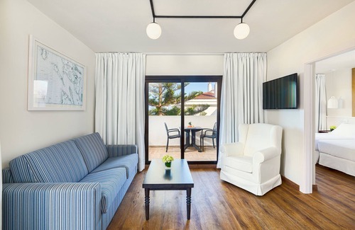 Brena Baja Hotel | Discover H10 Taburiente Playa: A 4-Star Coastal Retreat