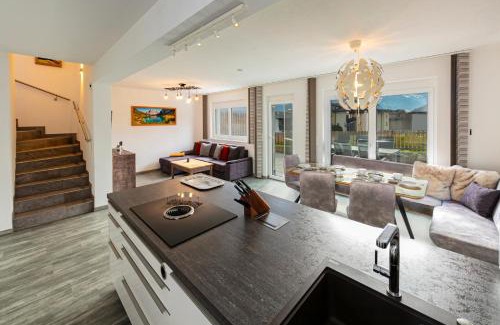Fuegen House | Modern Retreat with Ocean Views and Wellness Amenities