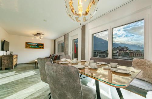Fuegen House | Modern Retreat with Ocean Views and Wellness Amenities