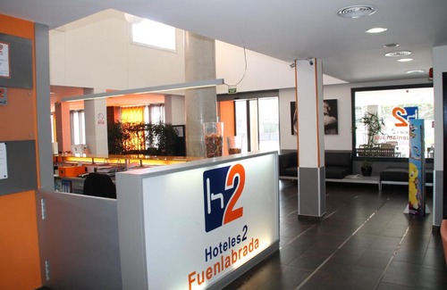 Fuenlabrada Hotel | Comfortable H2 Fuenlabrada: Rated 8.5/10 with Dining and More