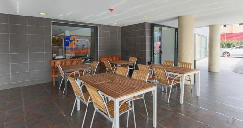 Fuenlabrada Hotel | Comfortable H2 Fuenlabrada: Rated 8.5/10 with Dining and More