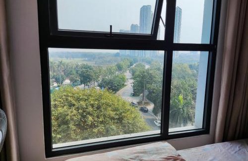Van Giang Apartment | Explore H2 Homestay - Ecopark with Pool and Ocean Views