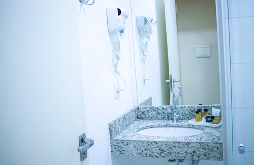 Congonhas Hotel | Discover H2 Hotel: Top-Rated Stay with Spa & Breakfast