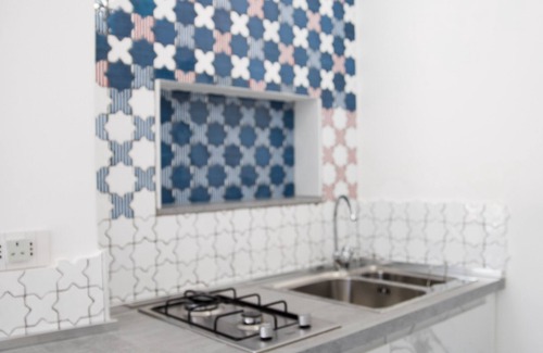 Liparlati Apartment | Seaside Serenity at H20 Marine Apt with Spa & Breakfast