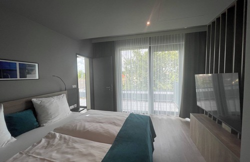 Bernau bei Berlin Hotel | Premium H24 Stadthotel Bernau: Family-Friendly Comfort