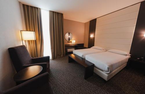Milanofiori Nord Hotel | Pet-Friendly H2C Hotel Milanofiori: A 4-Star Haven