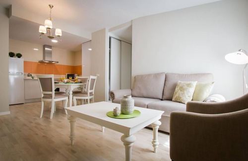 San Felipe Neri Apartment | H2M Suites: Relax in a 2-Bedroom with Rooftop Terrace