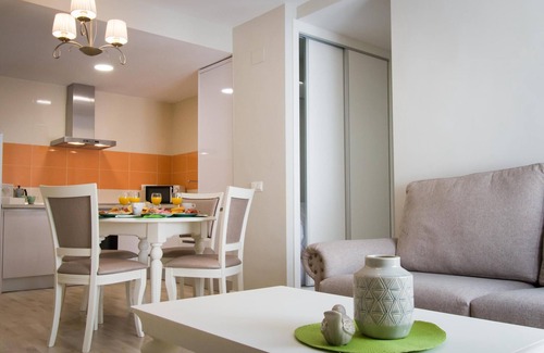 San Felipe Neri Apartment | H2M Suites: Relax in a 2-Bedroom with Rooftop Terrace