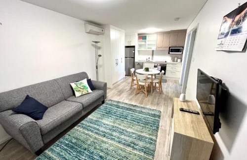 North Haven Apartment | Pet-Friendly H2O Holiday Apartments with Ocean View