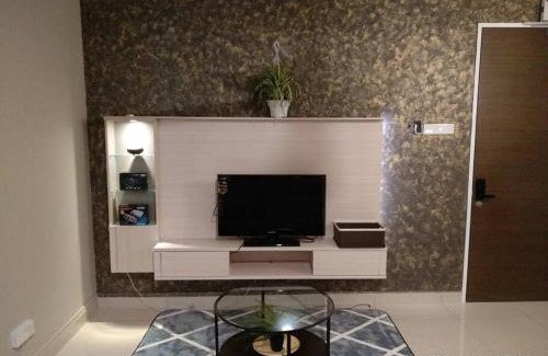 Ara Damansara Apartment | Inviting H2O Studio Unit Near Pool in Ara Damansara