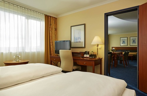 Vorderer Westen Hotel | Experience Comfort at H4 Hotel Kassel - 4-Star Rating