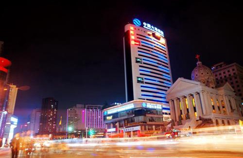 Kunming City Centre Hotel | Budget-Friendly Ha Luo Hotel with Breakfast & Child Care