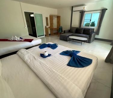 Ko Pha-ngan Resort | Oceanfront Haad Salad Villa with Breakfast & Family Amenities