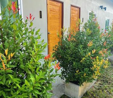 Baan Tai Hotel | Pet-Friendly Haadrin Resort with Oceanfront Views