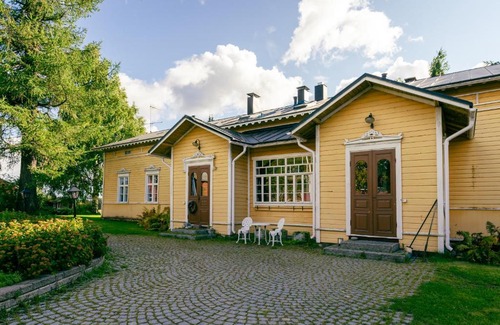 Sotkamo Bed & Breakfast | Pet-Friendly Haapala Brewery: Top-Rated Stay with Breakfast
