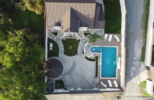 Gabala Apartment | Pet-Friendly Retreat at Habib Villa with Pool & Kitchen