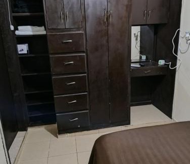 Matamoros House | Cozy Room with Queen Bed - Guest Rated 9.8, Family Friendly