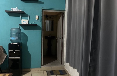 Minerales House | Convenient Hotel Near the Airport - Pet Friendly Rooms