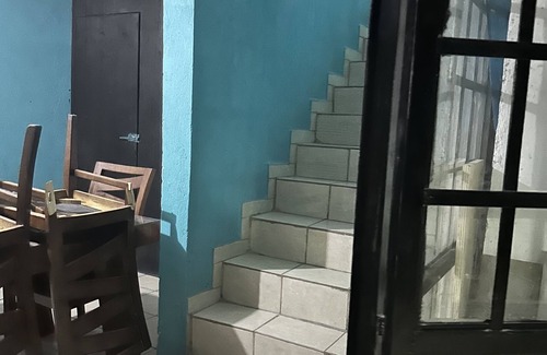 Minerales House | Convenient Hotel Near the Airport - Pet Friendly Rooms