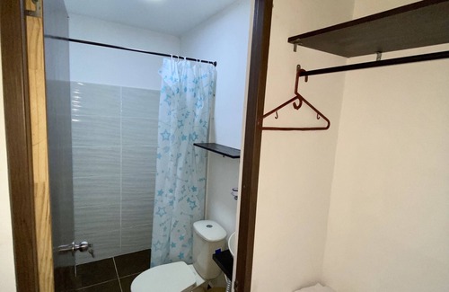 Villavicencio House | Independent Entry Room with Private Bath for Families