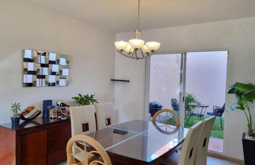 Toluca House | Habitación con baño privado, cerca del Parque Toluca 2000, con áreas comunes compartidas