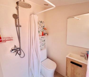 Caudiel House | Welcoming Retreat: Mi casa es la tuya for Families