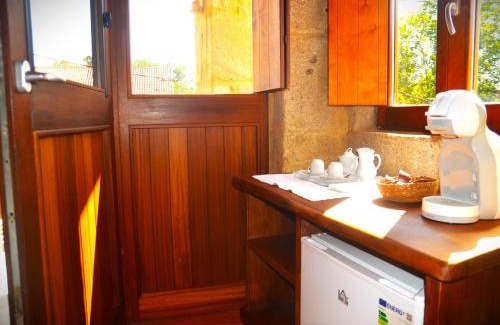 Puebla del Caraminal House | Deluxe Campomuiños Room with Hot Tub & Pet-Friendly Stay