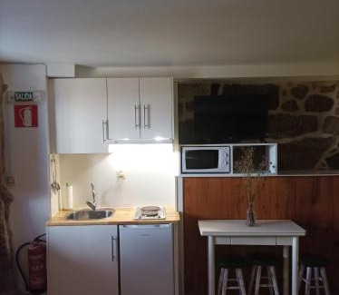 Maus de Salas Apartment | Family-Friendly Stay at Habitación do Xurés, Rated 9.7/10