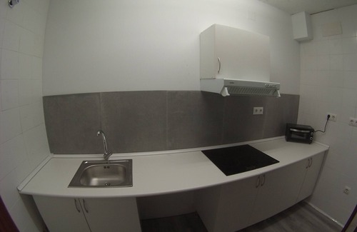 Sagunto House | Cozy Double Room at Playa Malvarrosa with Spa & Breakfast
