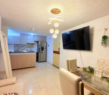 Soledad House | Habitación doble cerca aeropuerto,estadio y autobuses