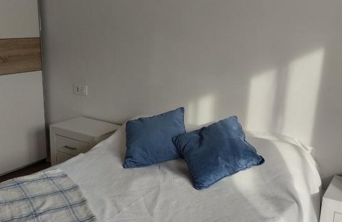 Astigarraga House | Cozy Double Room with Pet-Friendly Amenities