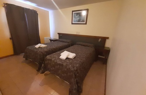 El Chalten Hotel | Cozy Double Room at Hostería El Paraíso with Spa & Breakfast