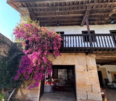 Cobreces House | Charming 18th Century Casa Grande Don Pedro with Breakfast