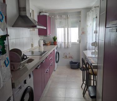 Puerto Real House | Cozy Private Room with Ocean View Near Cádiz - 8.7/10 Rated
