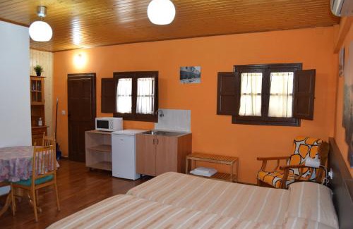 Valmuel Apartment | Independent Room at Casa Rural Javier - Family-Friendly Escape